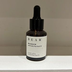 Bear Essential Daily Face Oil + Skin Hydration  Size:30ml  MSRP: $128